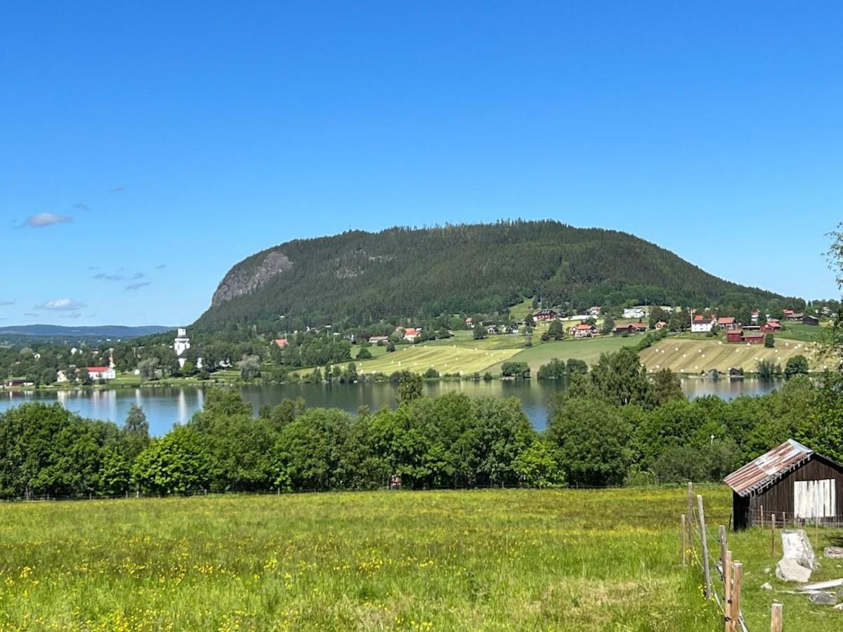 Strandgarden Hoverberg. Villa *